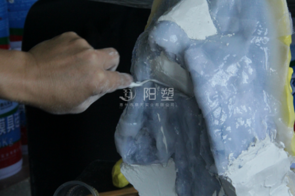  日常老百姓應該如何正確操作的硅膠翻模，翻模硅膠的操作方法介紹