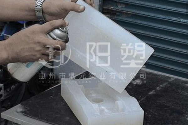 老百姓在制作硅膠模具的制作方式有哪些小妙招？