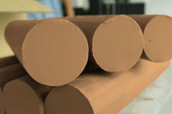 雕塑制作用泥都有哪些?